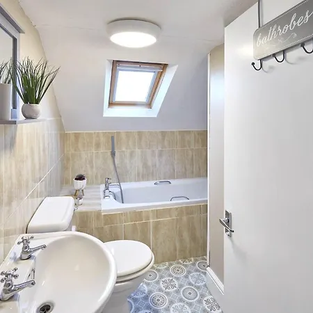 Host & - Cooks Whitby