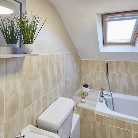 Host & - Cooks Whitby